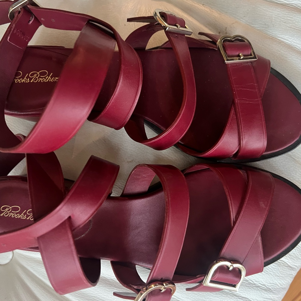 Maroon brooks brothers dress Sandler 8.5 like new